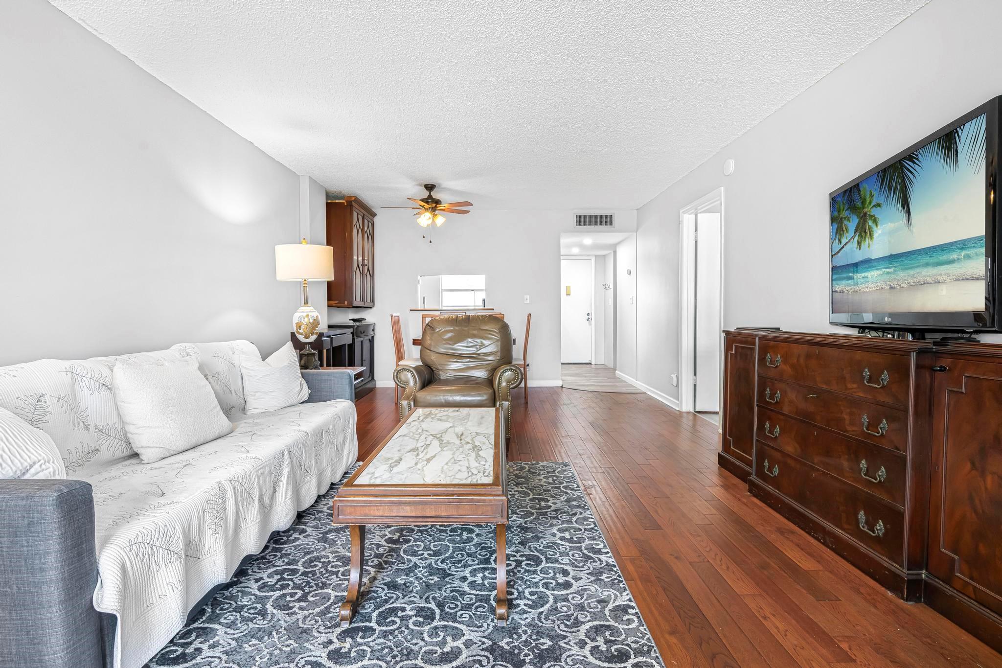 Cypress Chase Condo No5 - Residential Lease