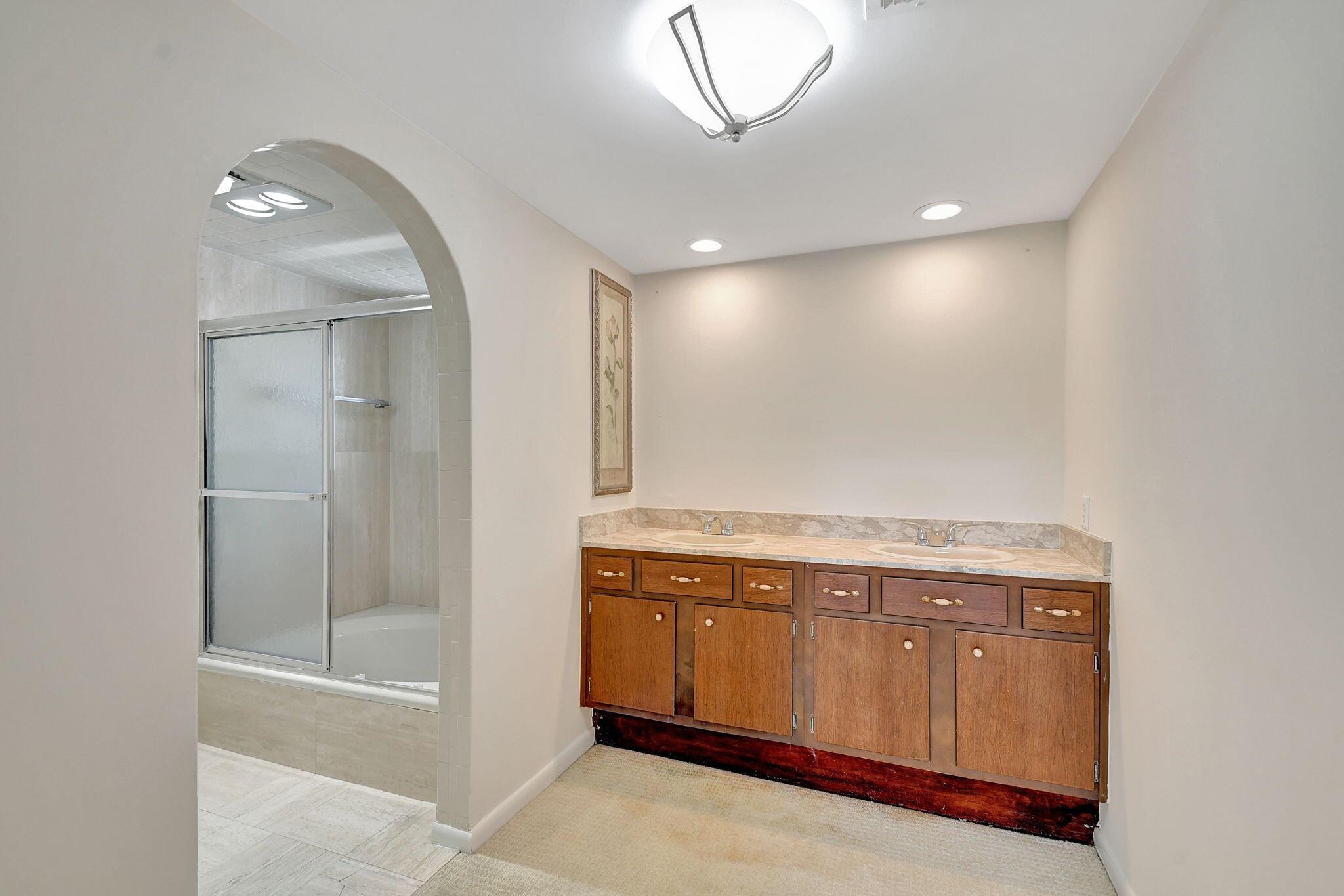 LANDS OF THE PRESIDENT CO - Residential