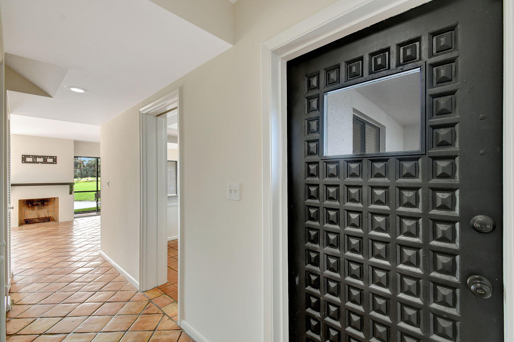 1906 Presidential Way 1-C