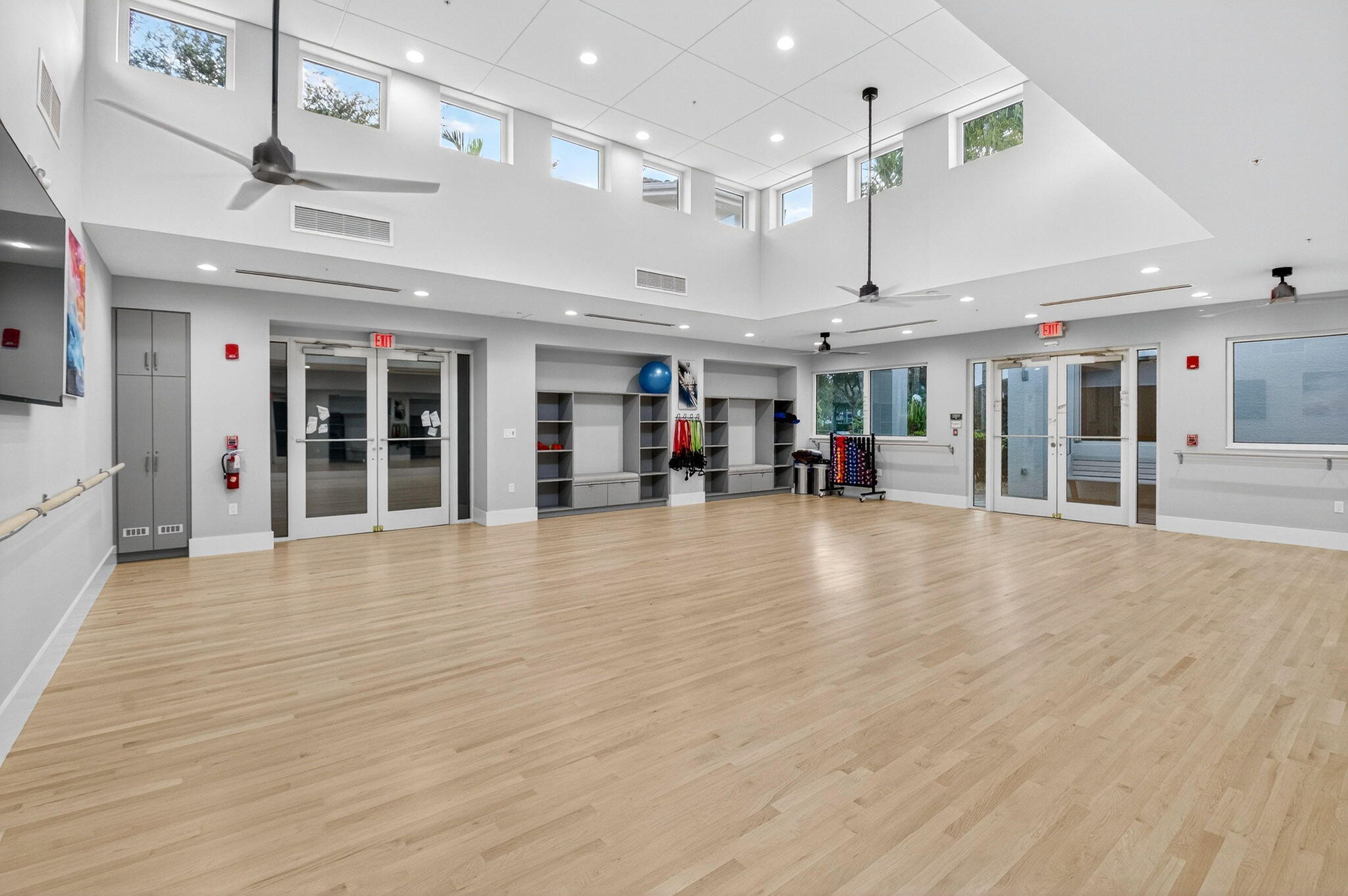 VALENCIA FALLS 3 - Residential