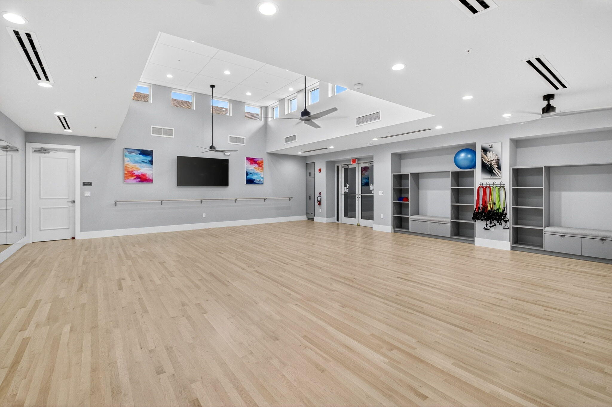 VALENCIA FALLS 3 - Residential