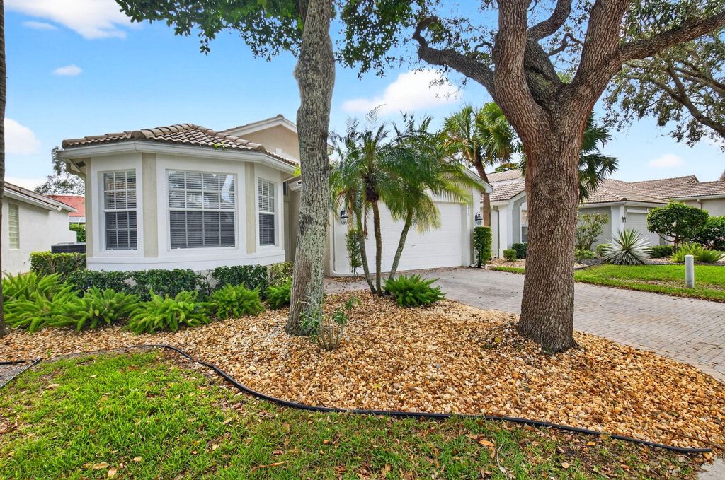 Photo of 7232 Morocca Lake Drive, Delray Beach, FL 33446 (MLS # R11143064)