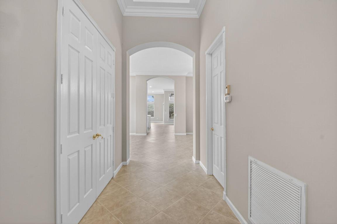 7232 Morocca Lake Drive