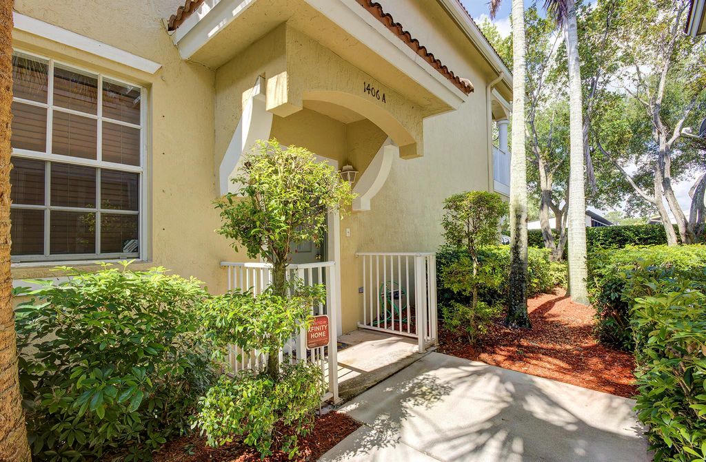 Photo of 1406 W Wickham Circle #A, Delray Beach, FL 33445 (MLS # R11093483)