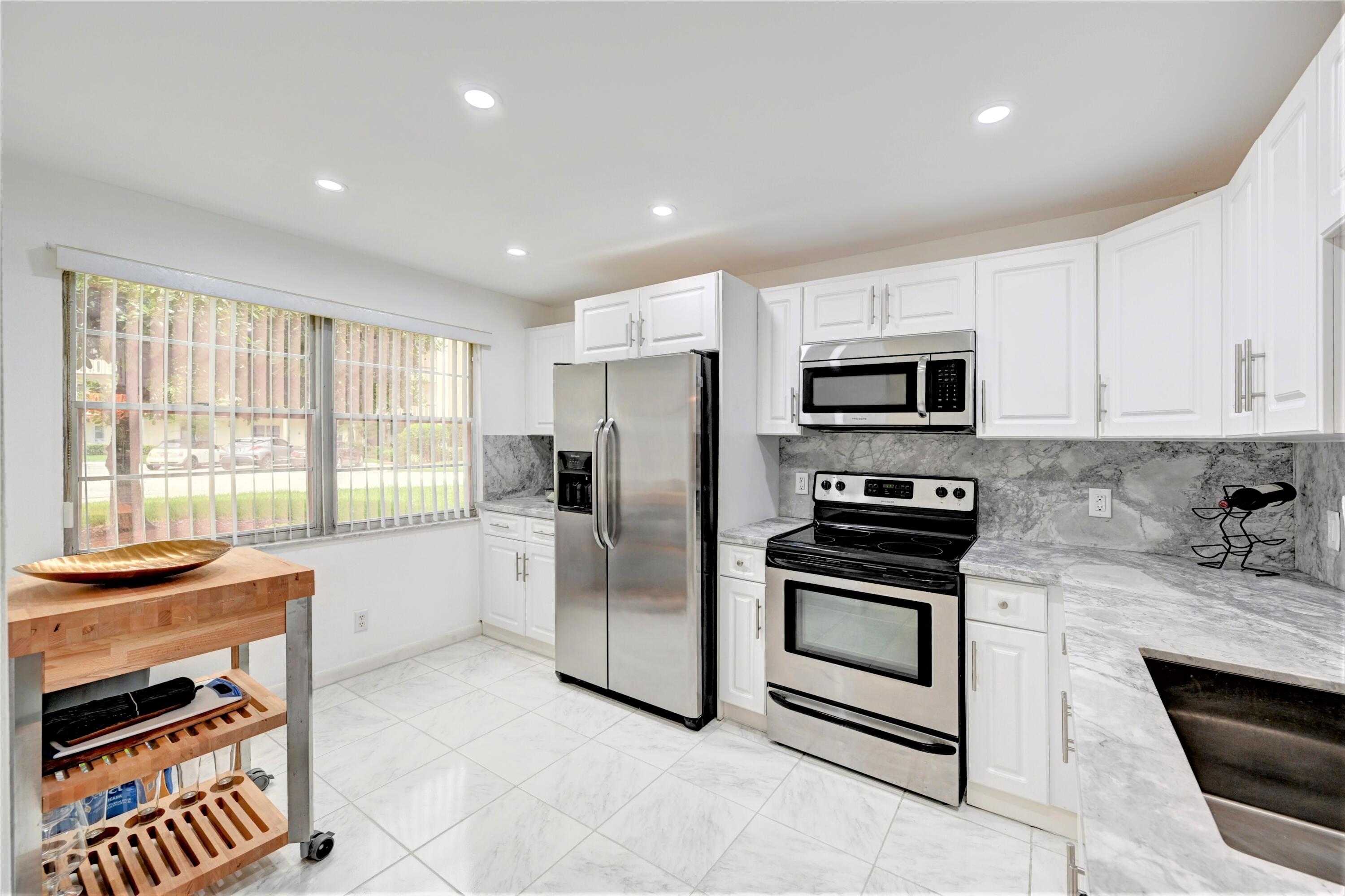 ANTIGUA VILLAGE I B CONDO - Residential