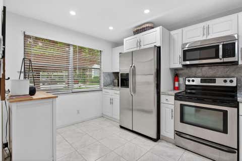 Tiny photo for 2504 Antigua Terrace #A1, Coconut Creek, FL 33066 (MLS # B26017329)