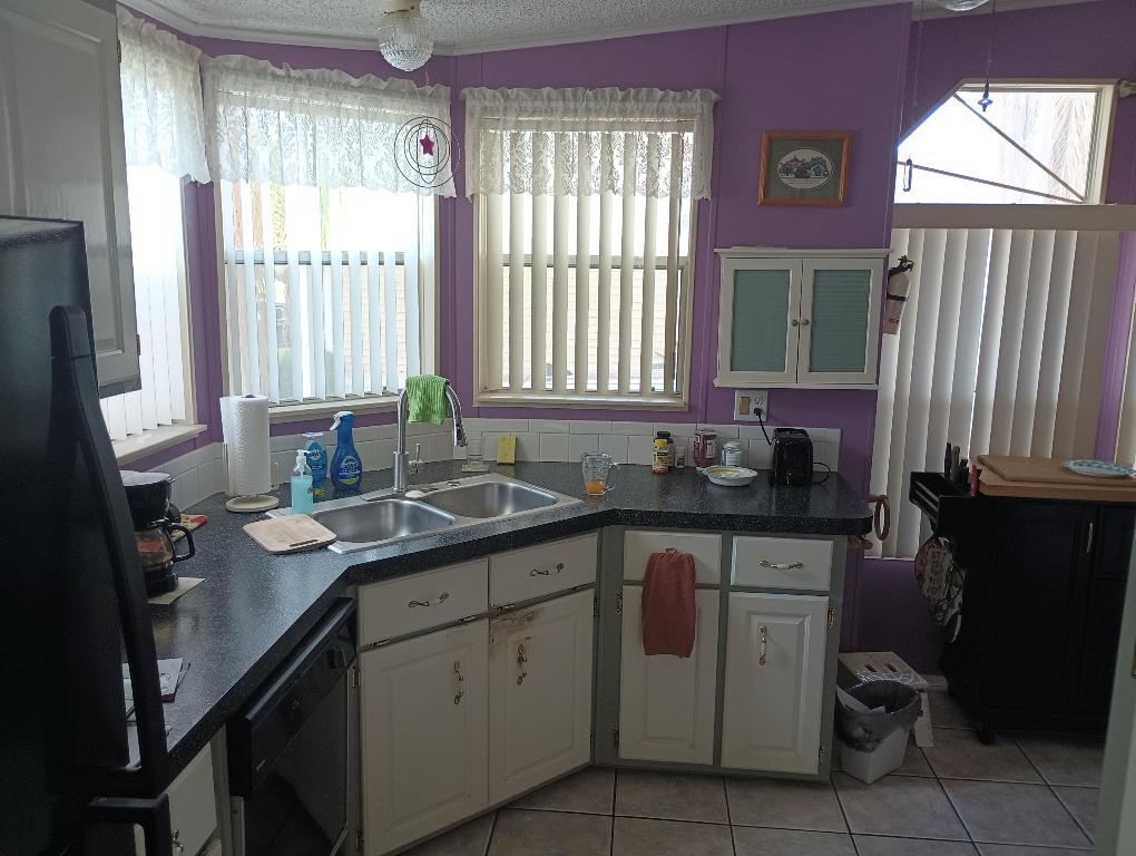 Tropical Isles - Residential