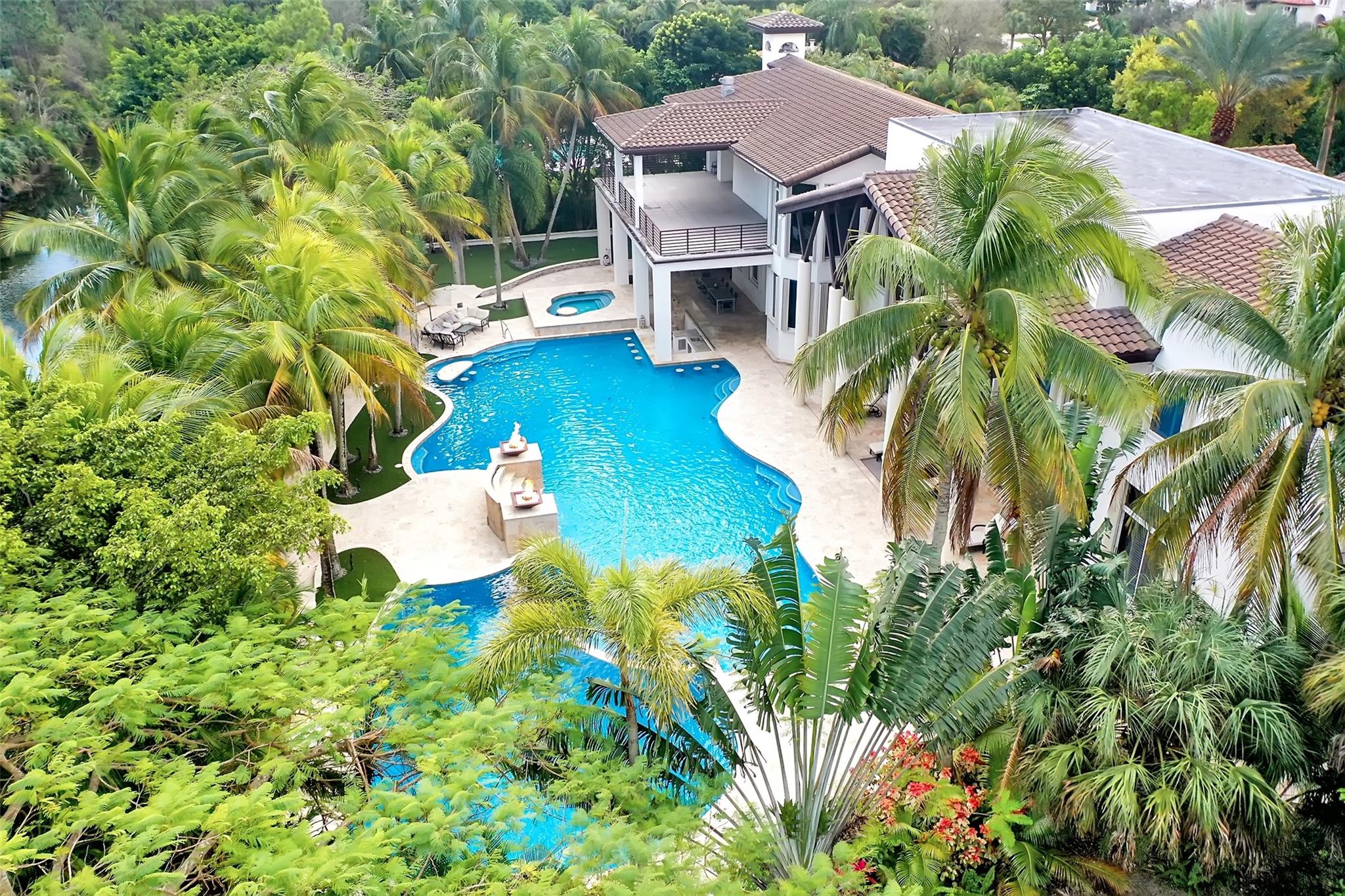 7272 NW 62nd Ter
