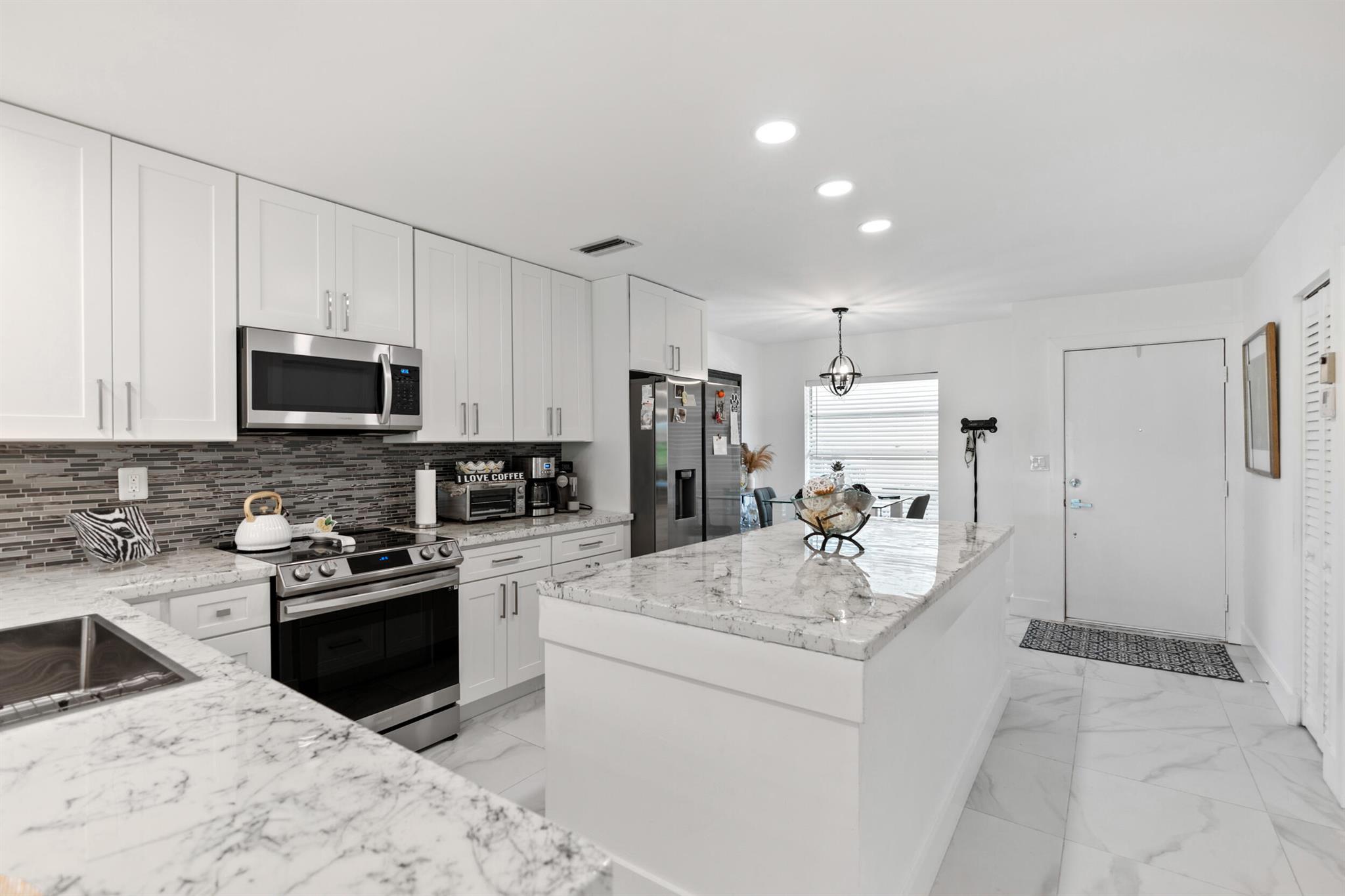 13213 Lucinda Palm Court D