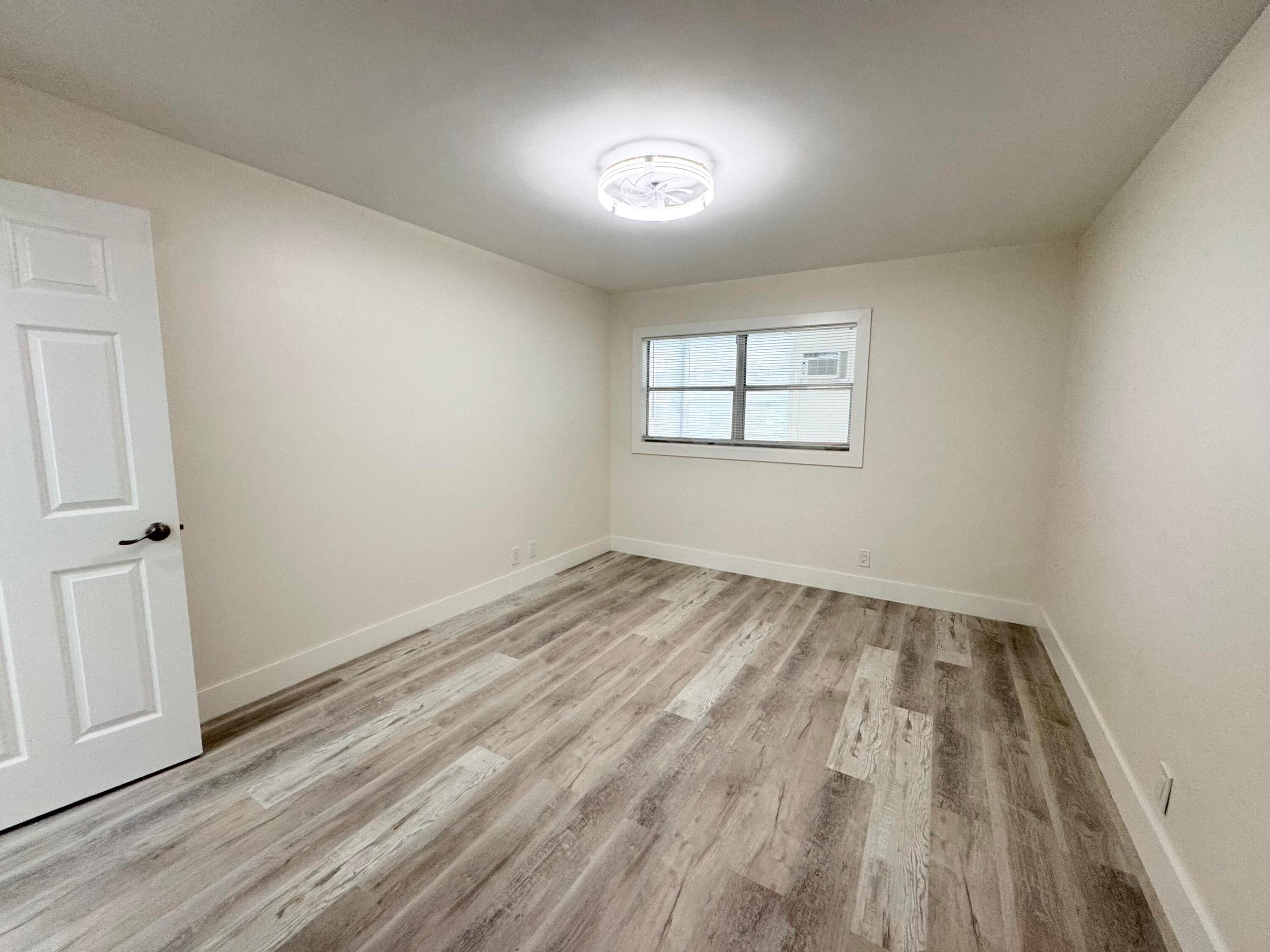 KINGS POINT BRITTANY CONDOS - Residential