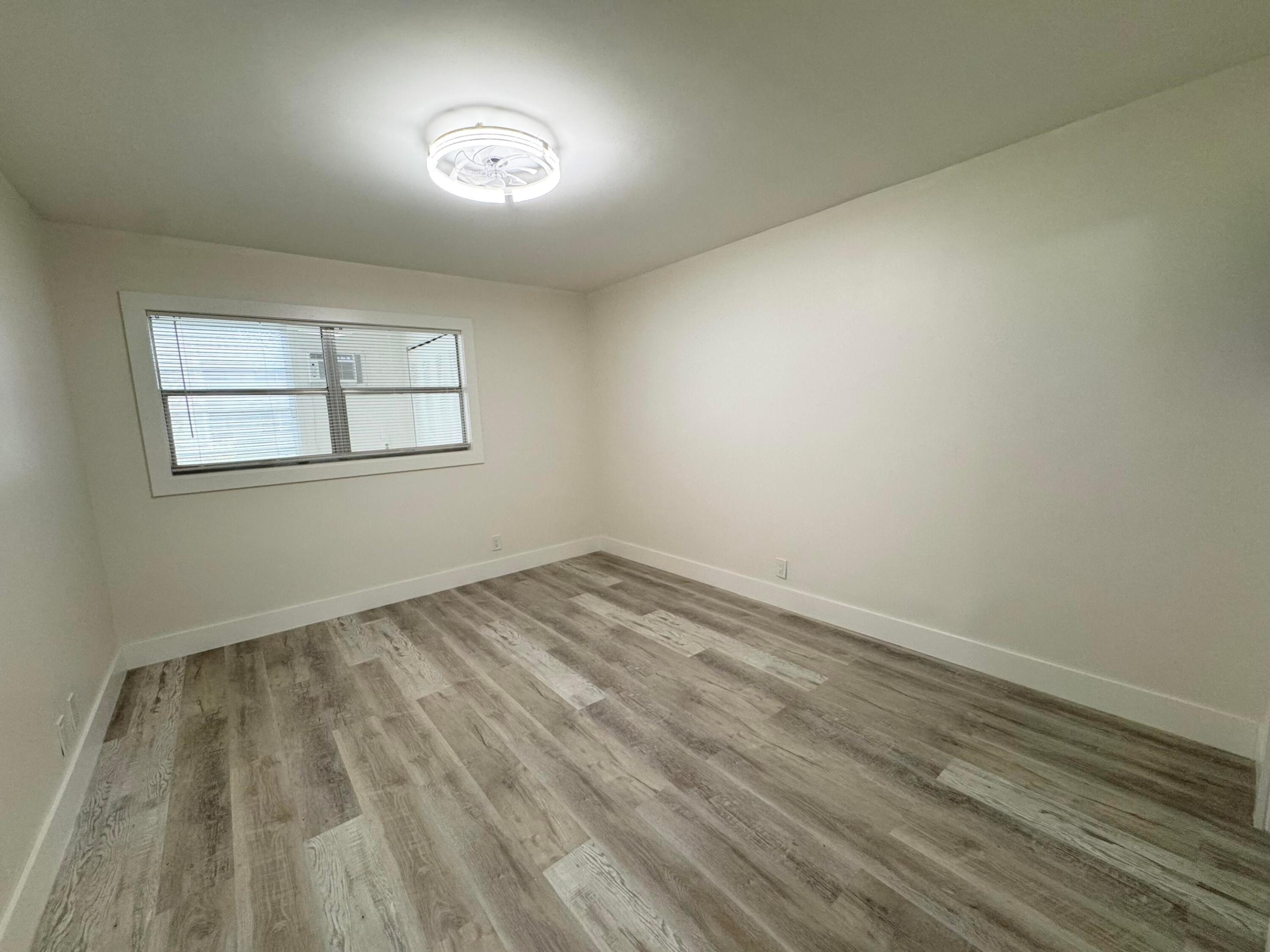 KINGS POINT BRITTANY CONDOS - Residential
