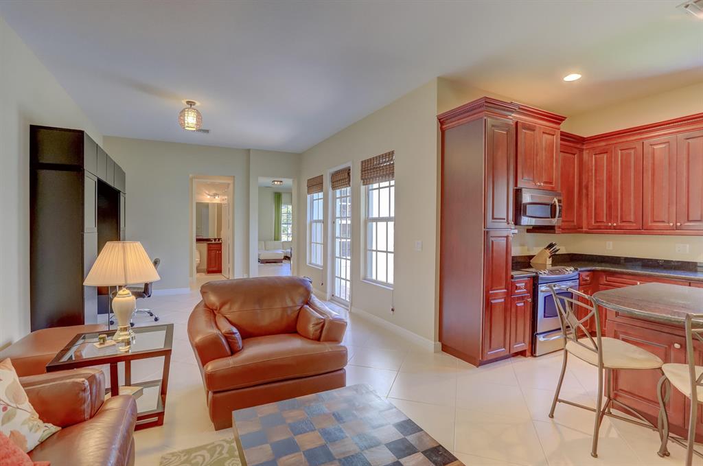 CENTRAL PARK / PENINSULA VILLAGE GREENS - Residential