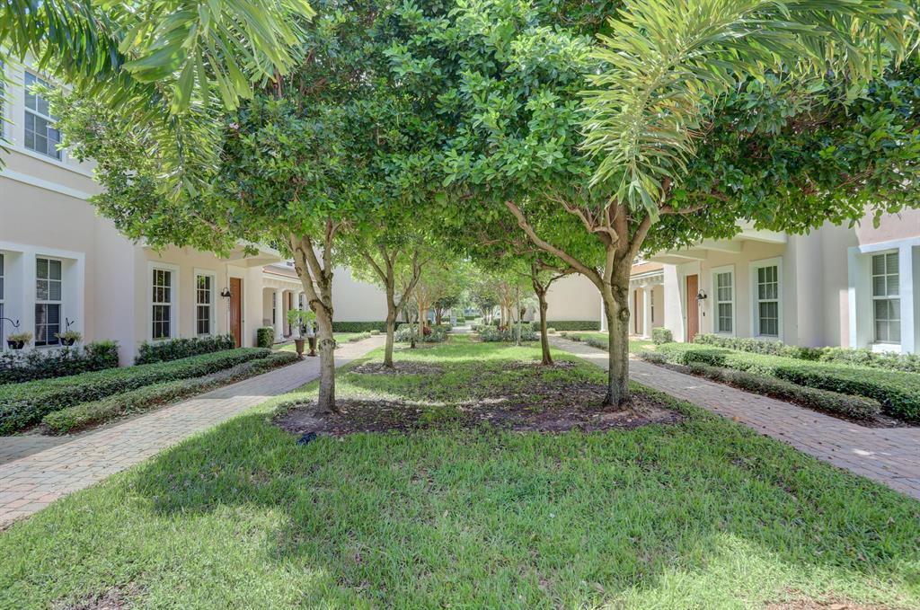 CENTRAL PARK / PENINSULA VILLAGE GREENS - Residential