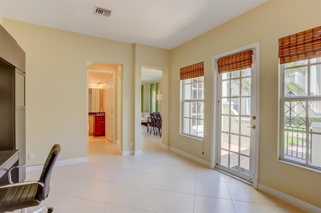 CENTRAL PARK / PENINSULA VILLAGE GREENS - Residential