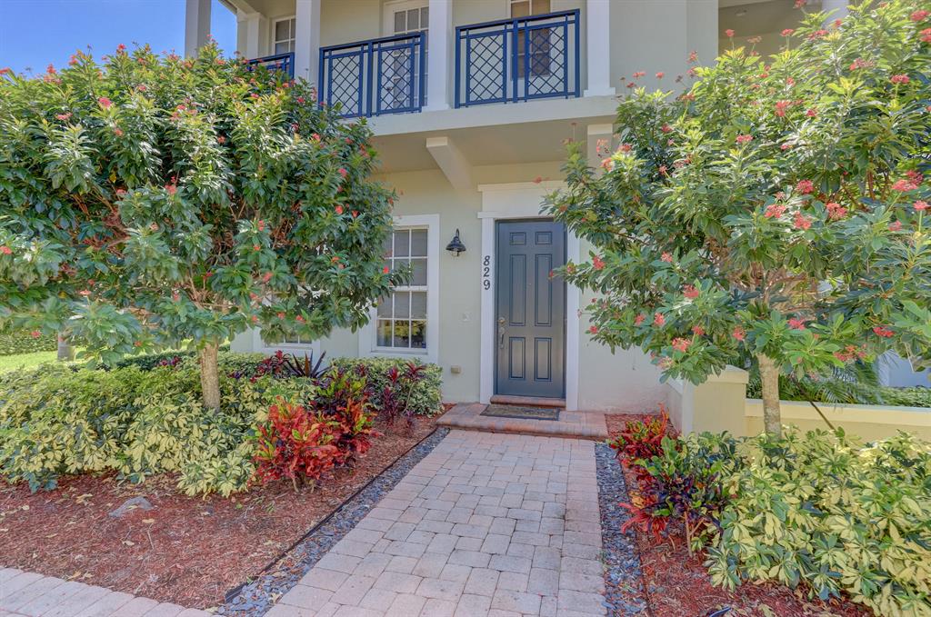 CENTRAL PARK / PENINSULA VILLAGE GREENS - Residential