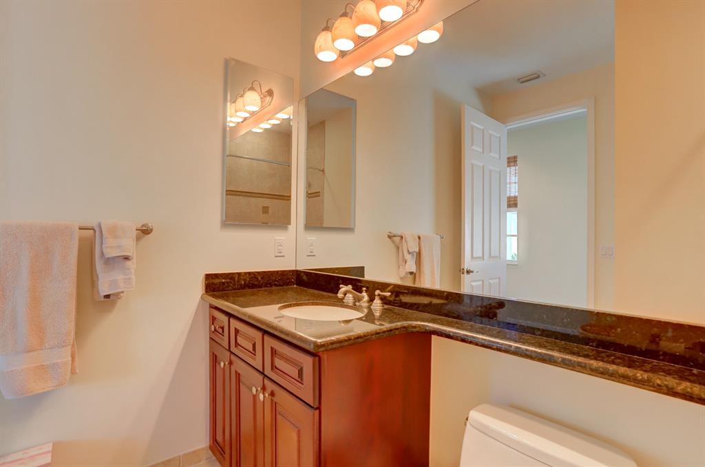 CENTRAL PARK / PENINSULA VILLAGE GREENS - Residential