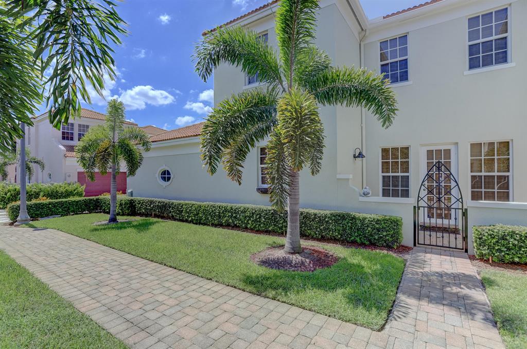 CENTRAL PARK / PENINSULA VILLAGE GREENS - Residential