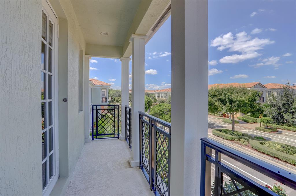 CENTRAL PARK / PENINSULA VILLAGE GREENS - Residential