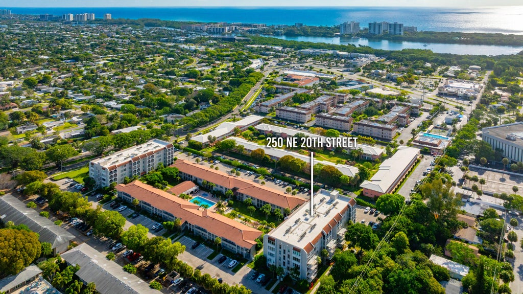 Photo of 250 NE 20TH Street #5260, Boca Raton, FL 33431 (MLS # B26090566)