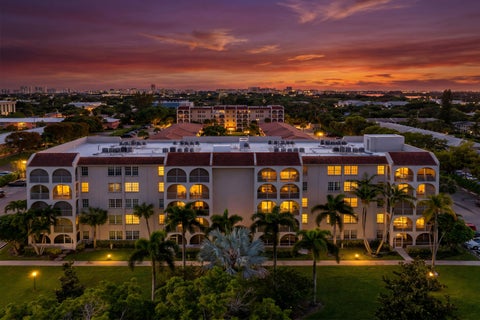 Tiny photo for 250 NE 20TH Street #5260, Boca Raton, FL 33431 (MLS # B26090566)