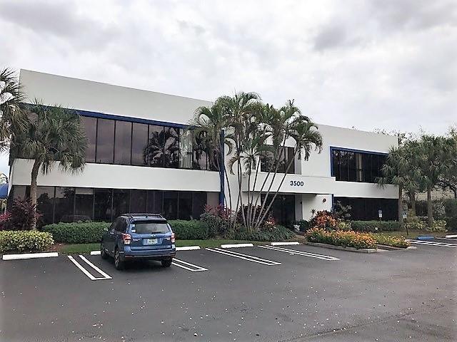 Suite 204 1,201 RSF Suite 104 607 RSF. Well maintained office suites for lease located close to Palm Aire in Gateway Industrial Center in Pompano Beach. Prominent features include great natural light with floor to ceiling glass, abundant parking and on-site management. Conveniently located between the Florida Turnpike and I-95.