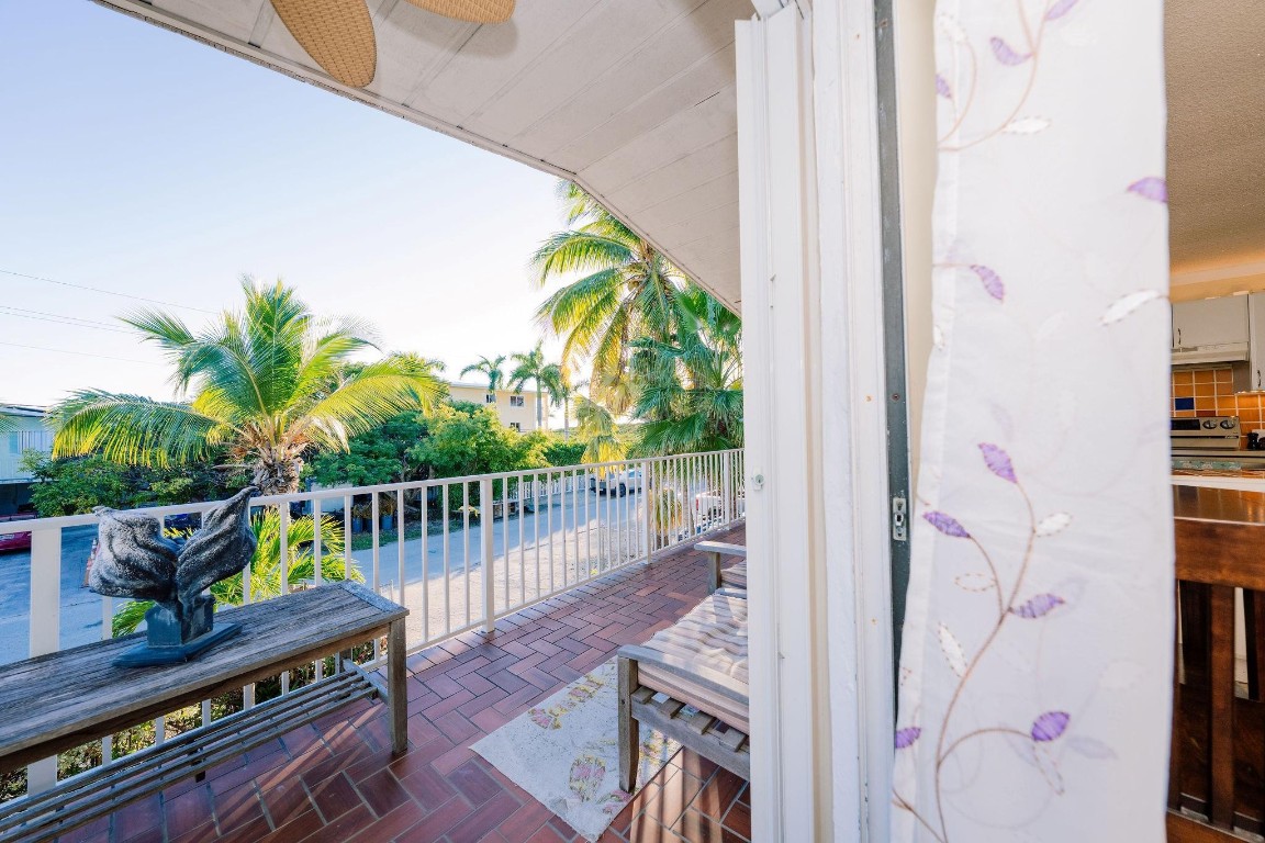 OCEAN SHORES KEY LARGO - Residential