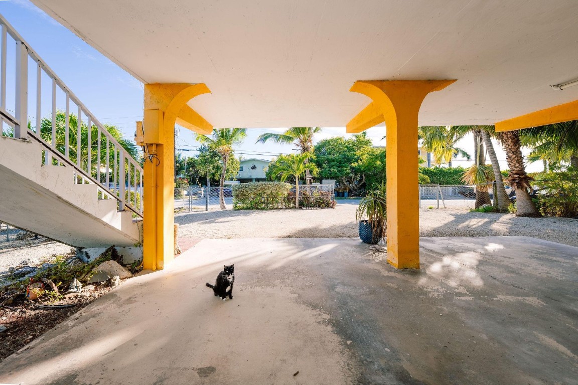 OCEAN SHORES KEY LARGO - Residential