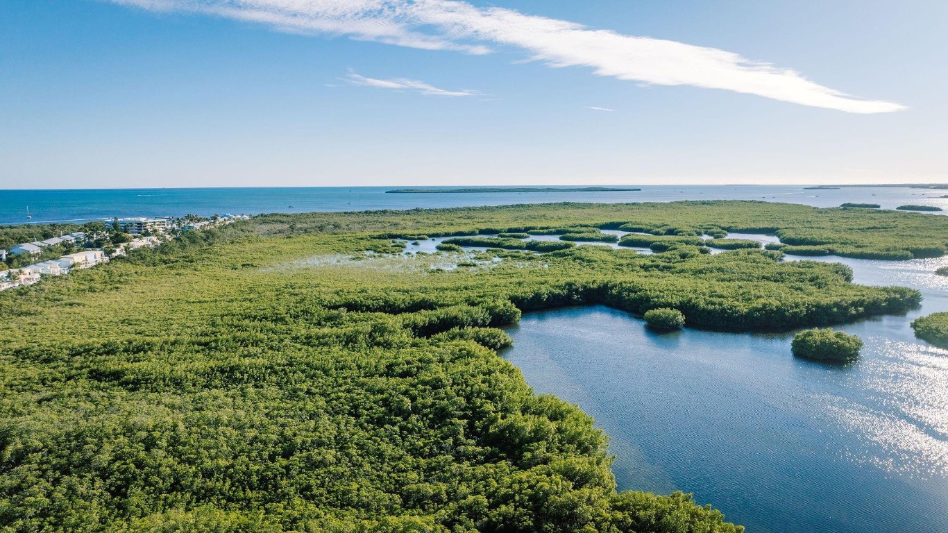 OCEAN SHORES KEY LARGO - Residential