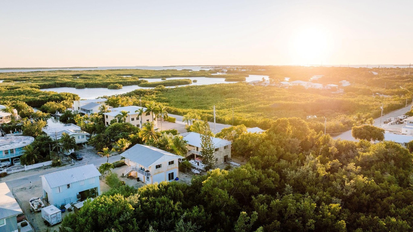 OCEAN SHORES KEY LARGO - Residential