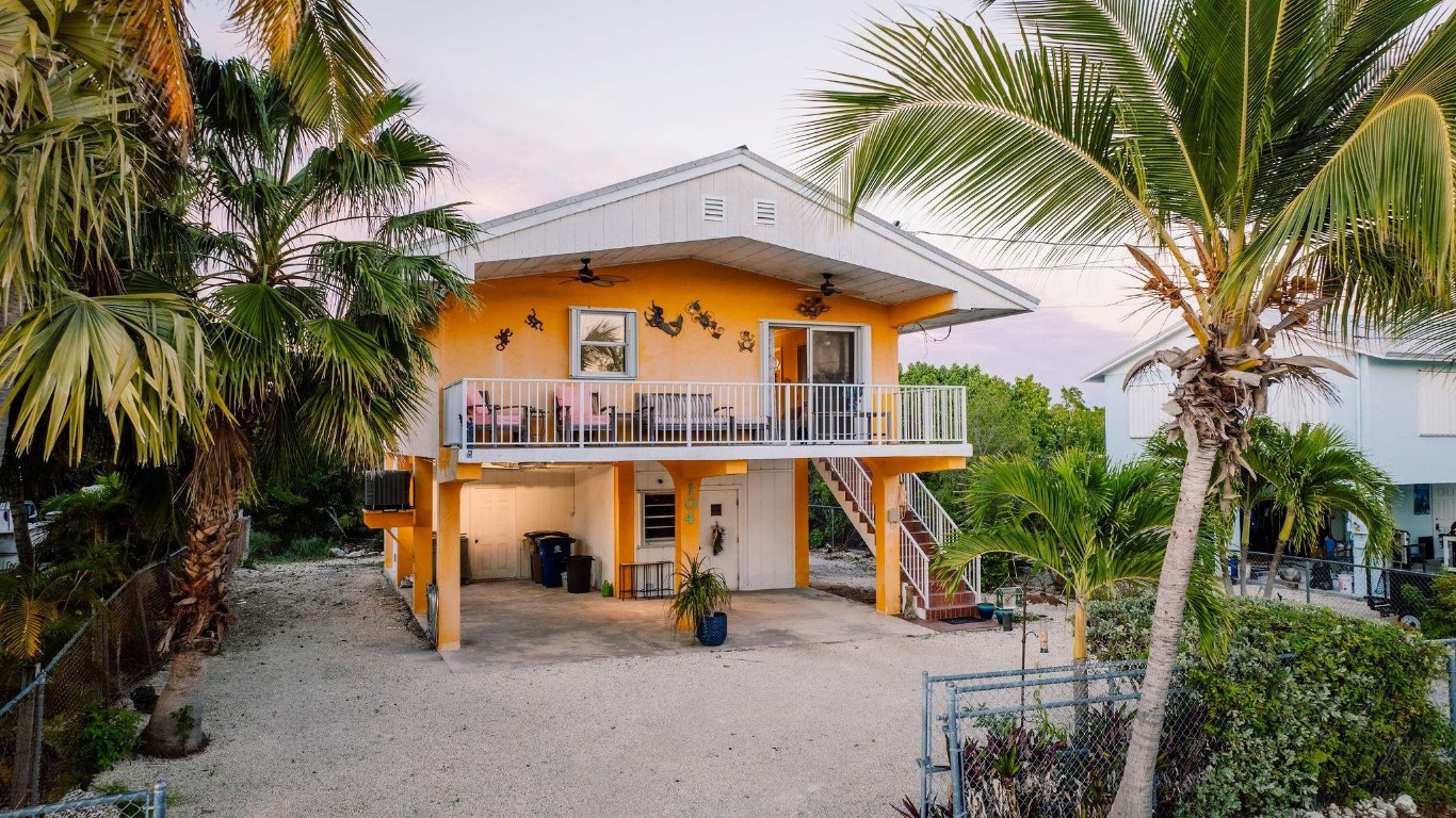 OCEAN SHORES KEY LARGO - Residential