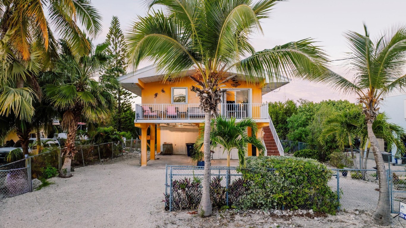 OCEAN SHORES KEY LARGO - Residential