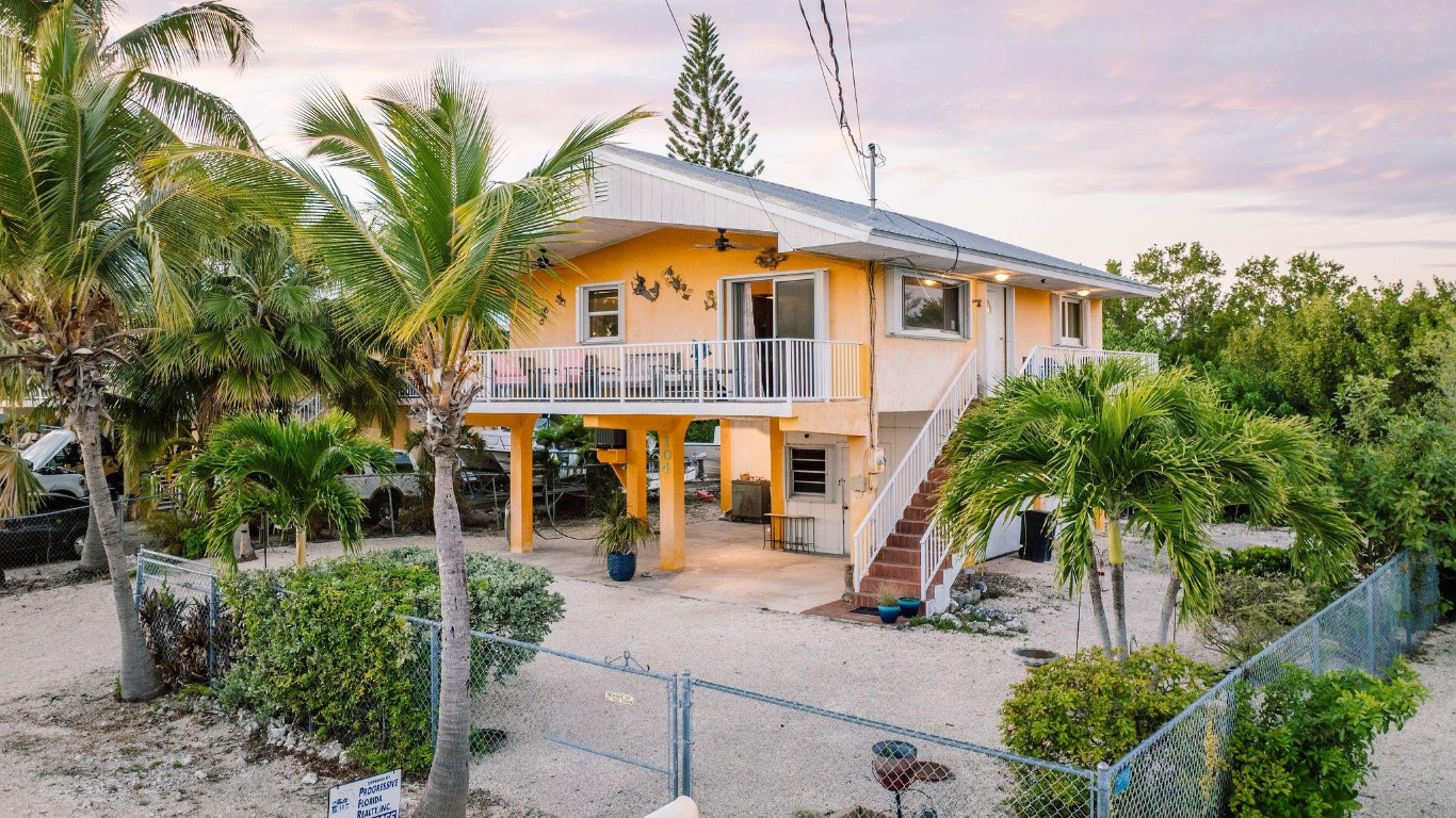 OCEAN SHORES KEY LARGO - Residential