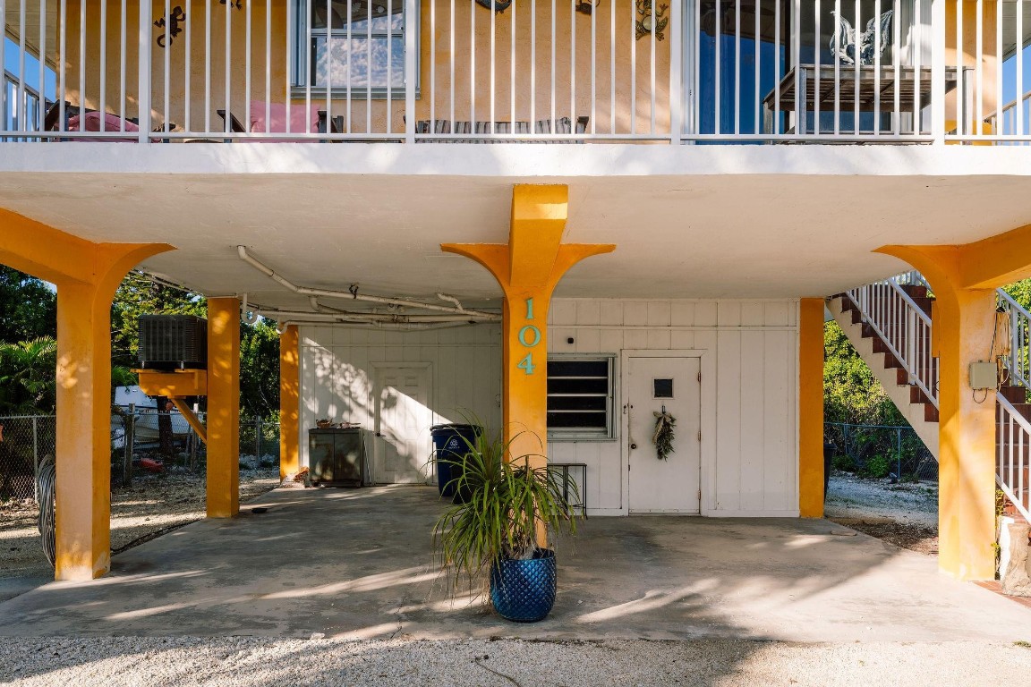 OCEAN SHORES KEY LARGO - Residential