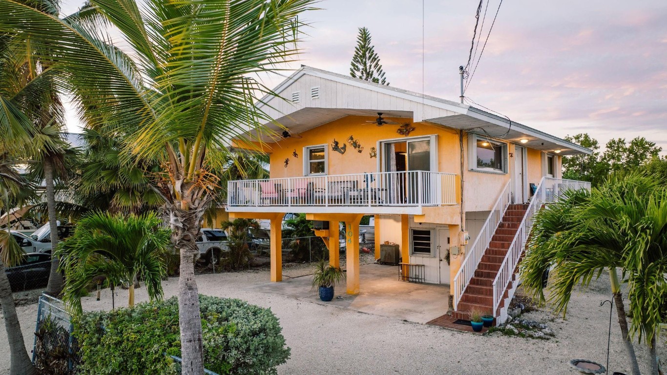 OCEAN SHORES KEY LARGO - Residential