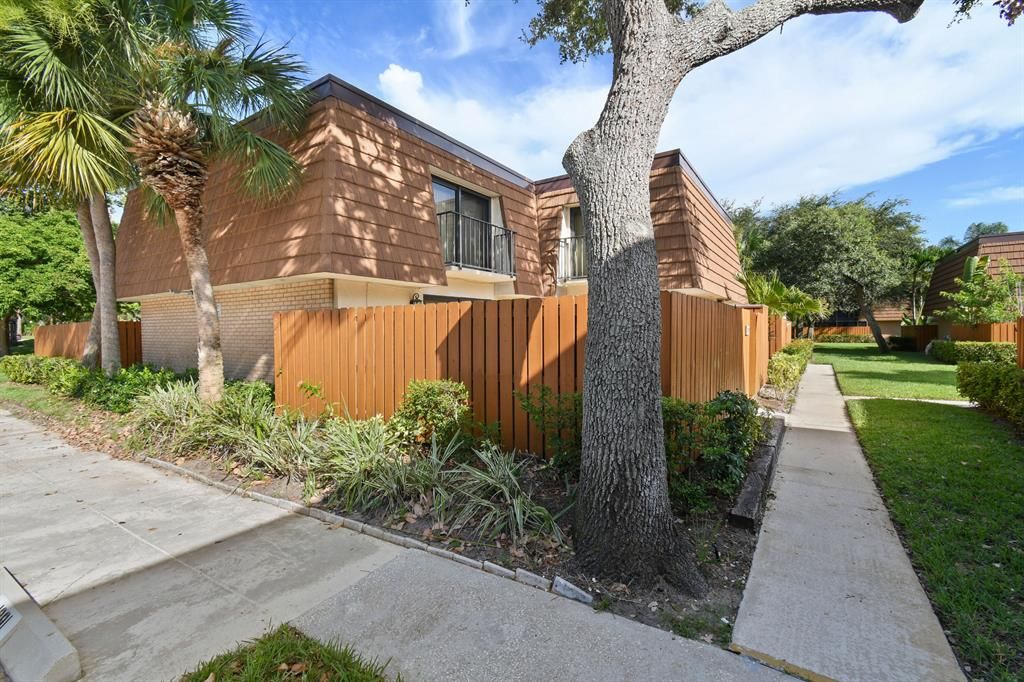 Photo of 3102 31st Court, Jupiter, FL 33477 (MLS # R10822303)