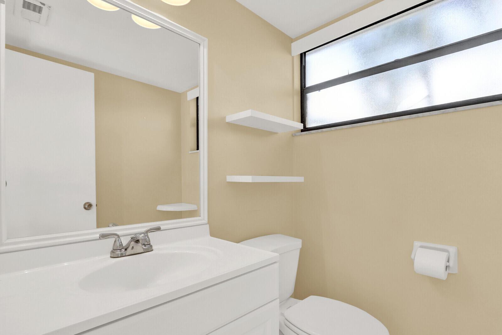 JUPITER VILLAGE TOWNHOMES - Residential Lease