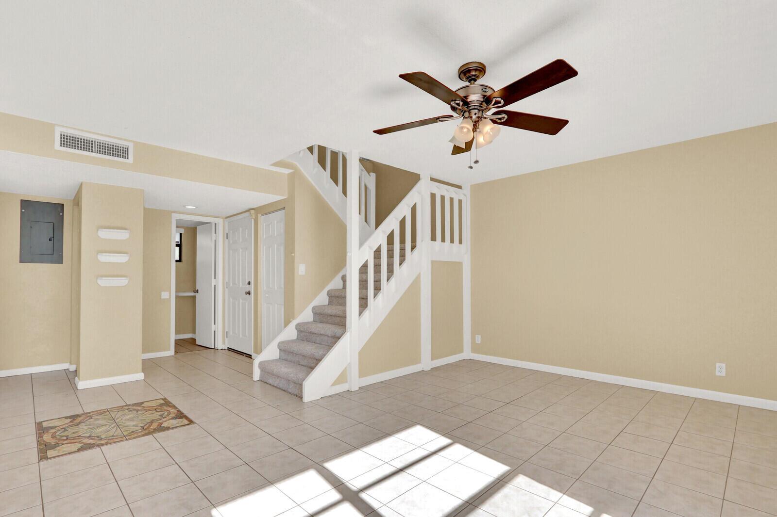 JUPITER VILLAGE TOWNHOMES - Residential Lease