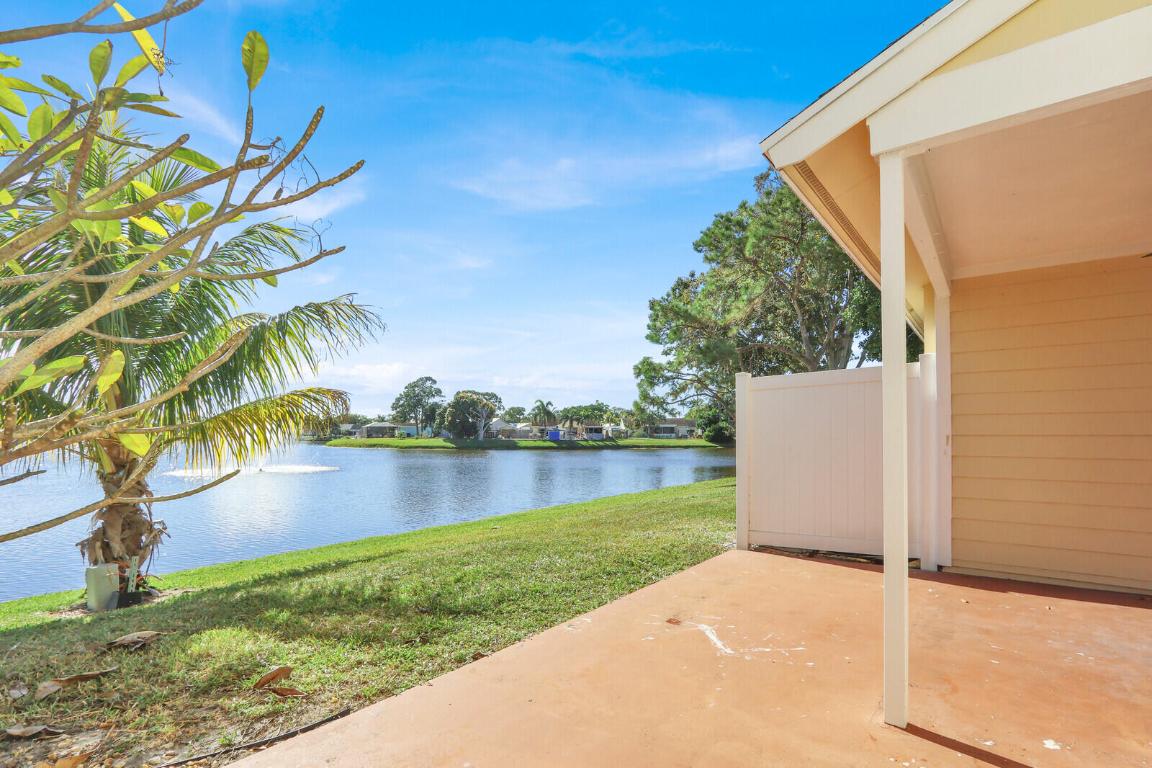 JUPITER VILLAGE TOWNHOMES - Residential Lease