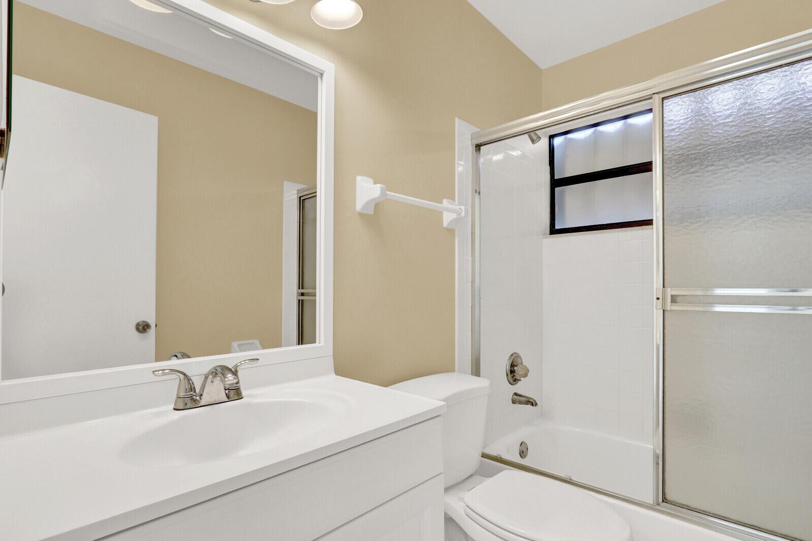 JUPITER VILLAGE TOWNHOMES - Residential Lease