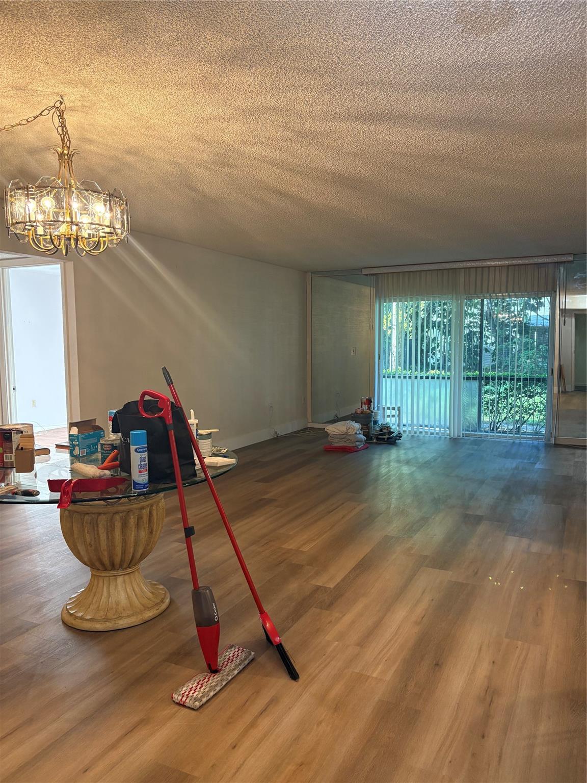 Oakbrook IV, V, VI, Vii C - Residential Lease