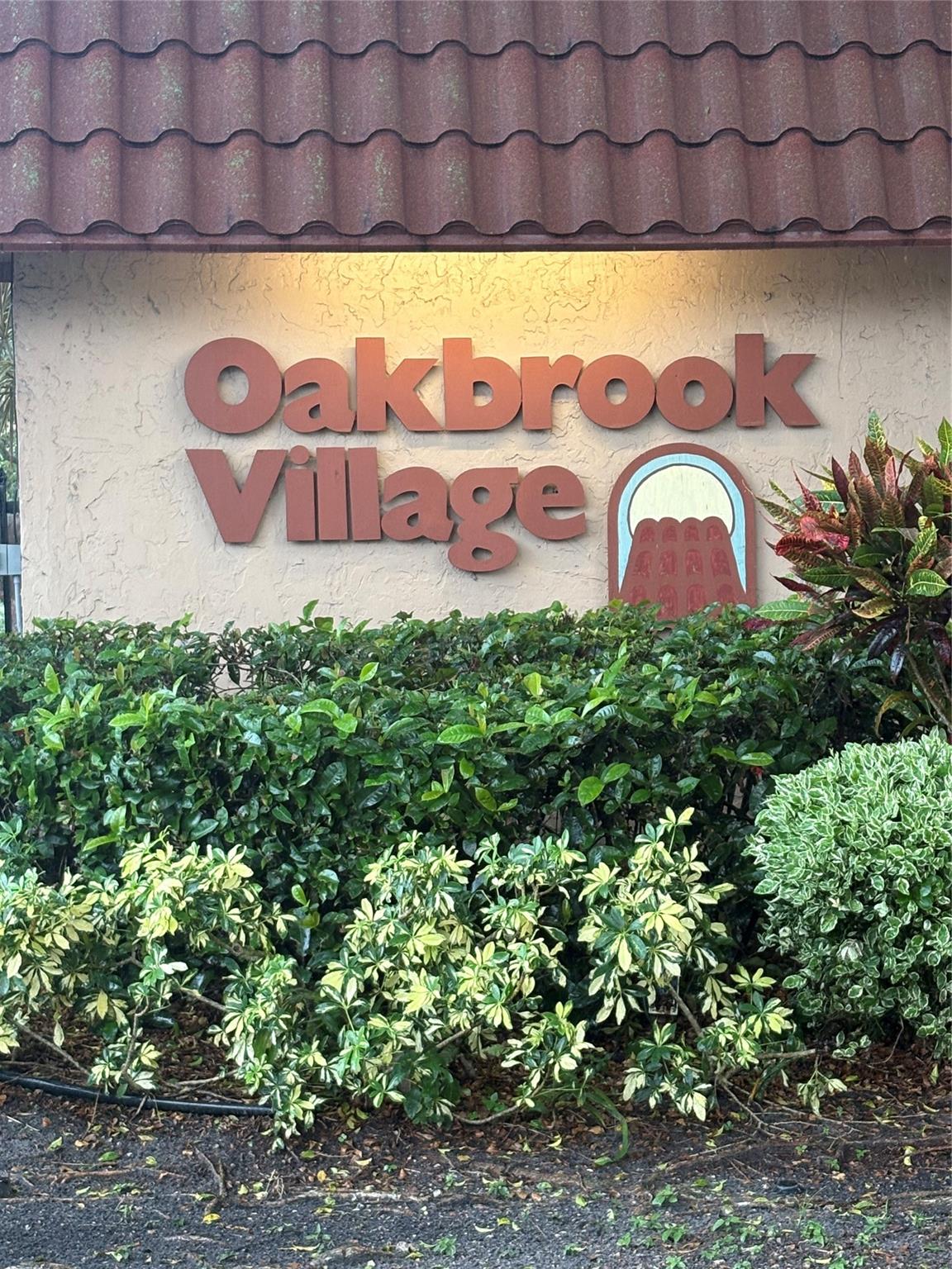 Oakbrook IV, V, VI, Vii C - Residential Lease
