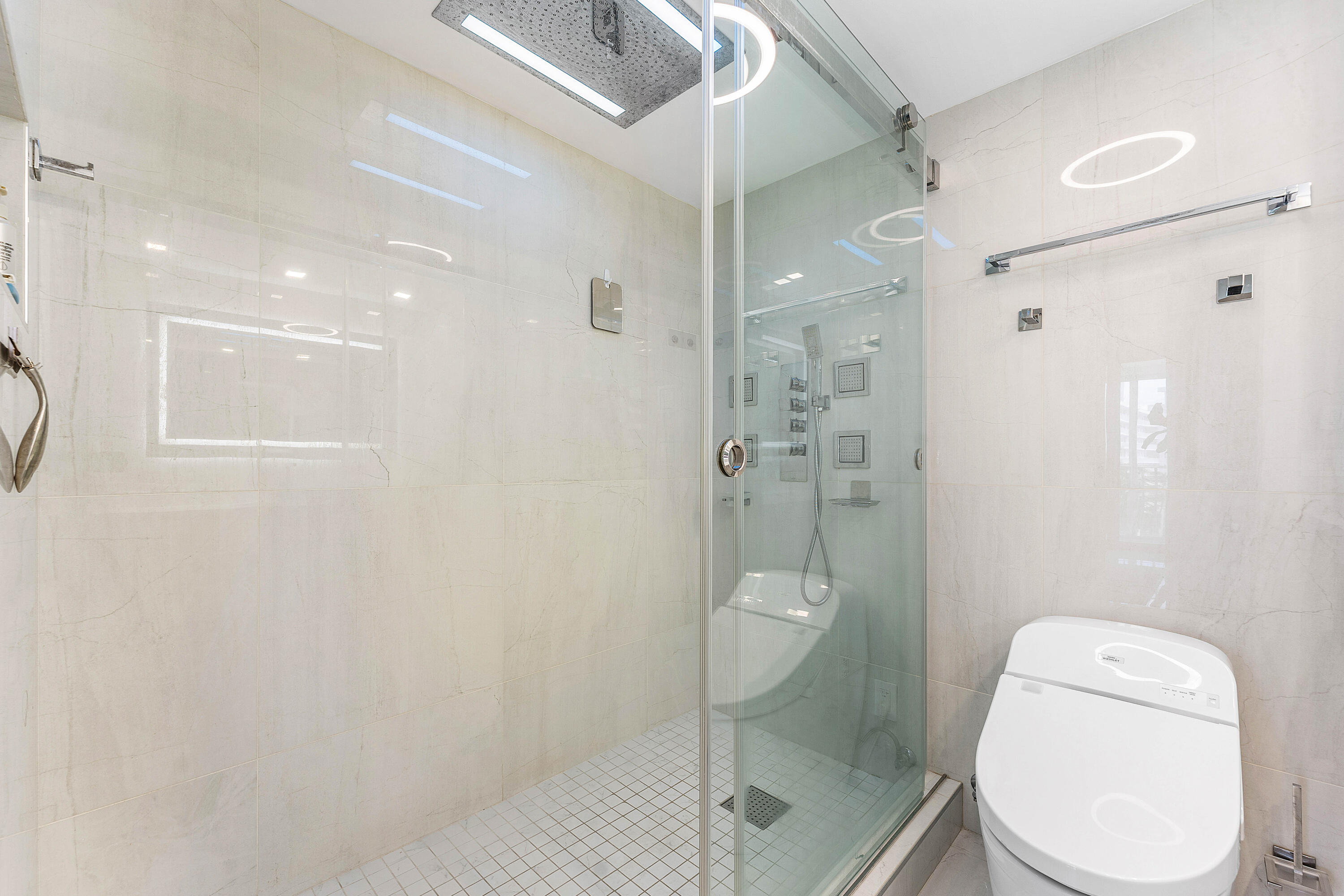 SEAGATE OF HIGHLAND CONDO - Residential