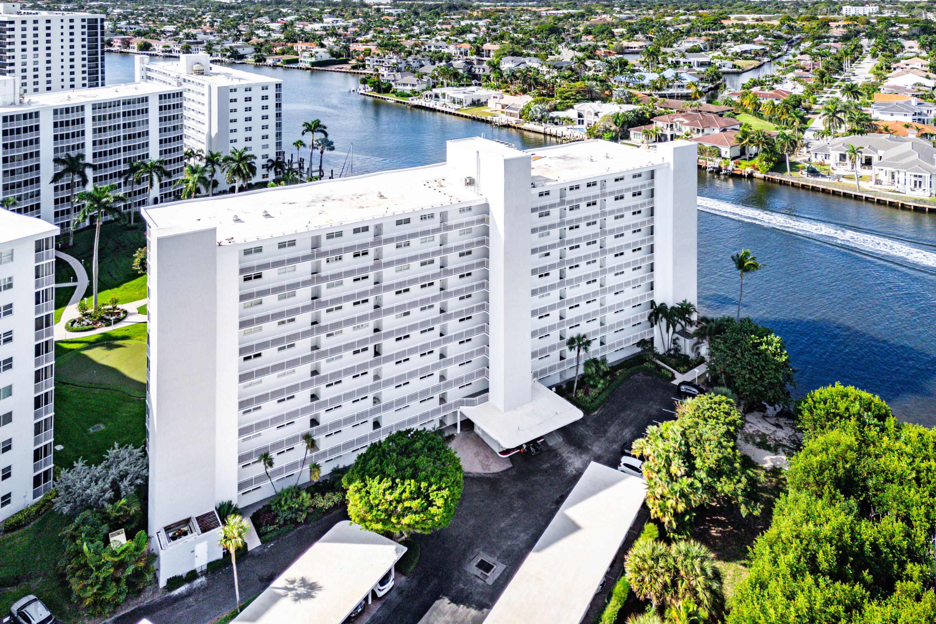 SEAGATE OF HIGHLAND CONDO - Residential