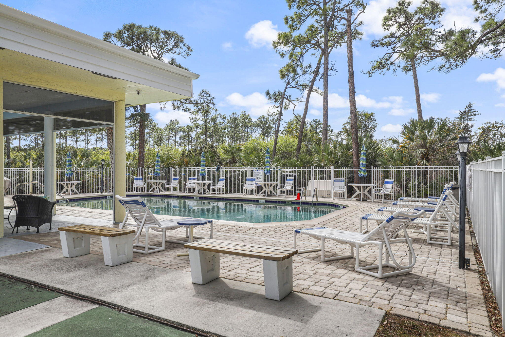 SEA PINES - Residential