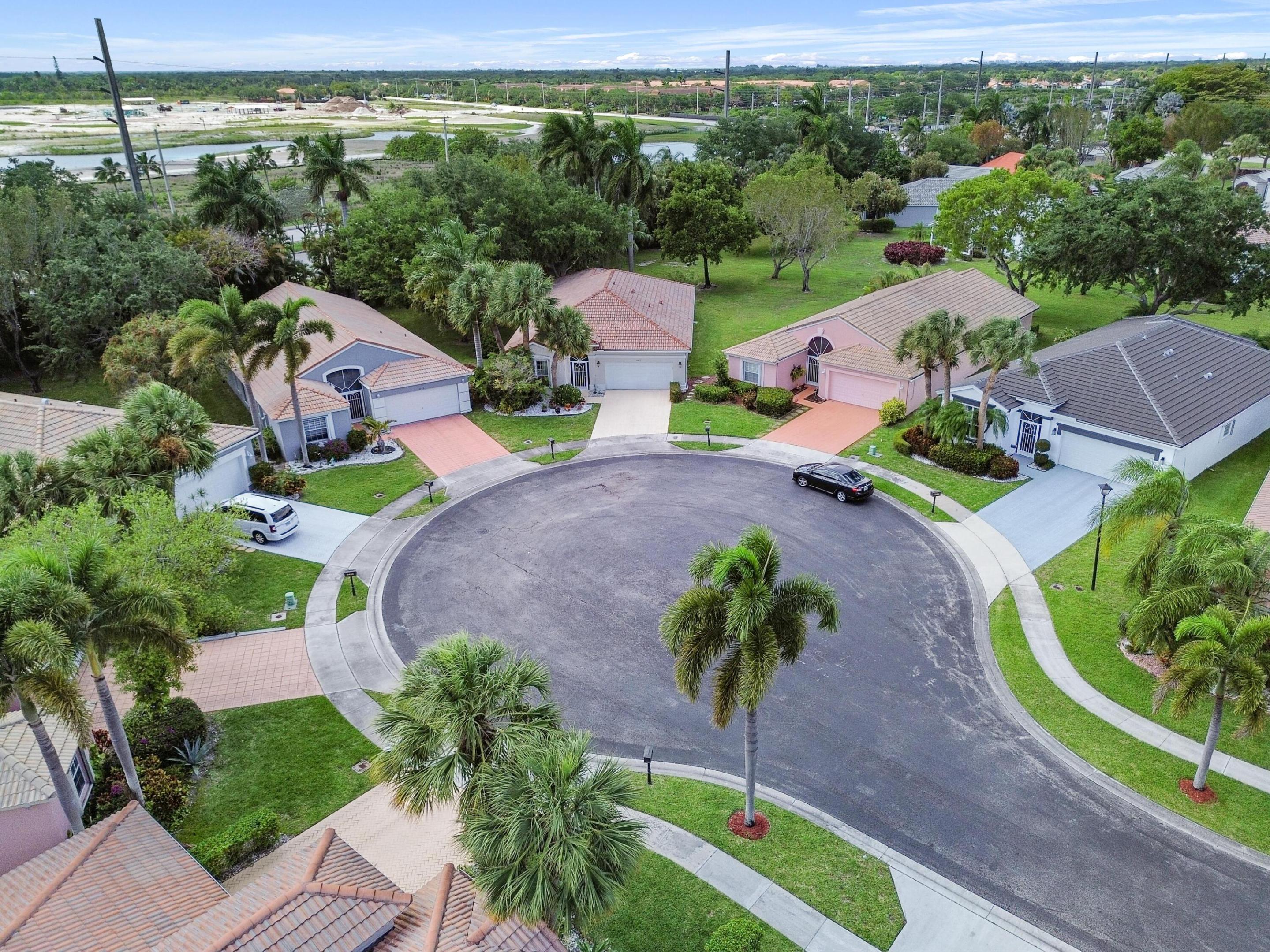 CORAL LAKES - Residential