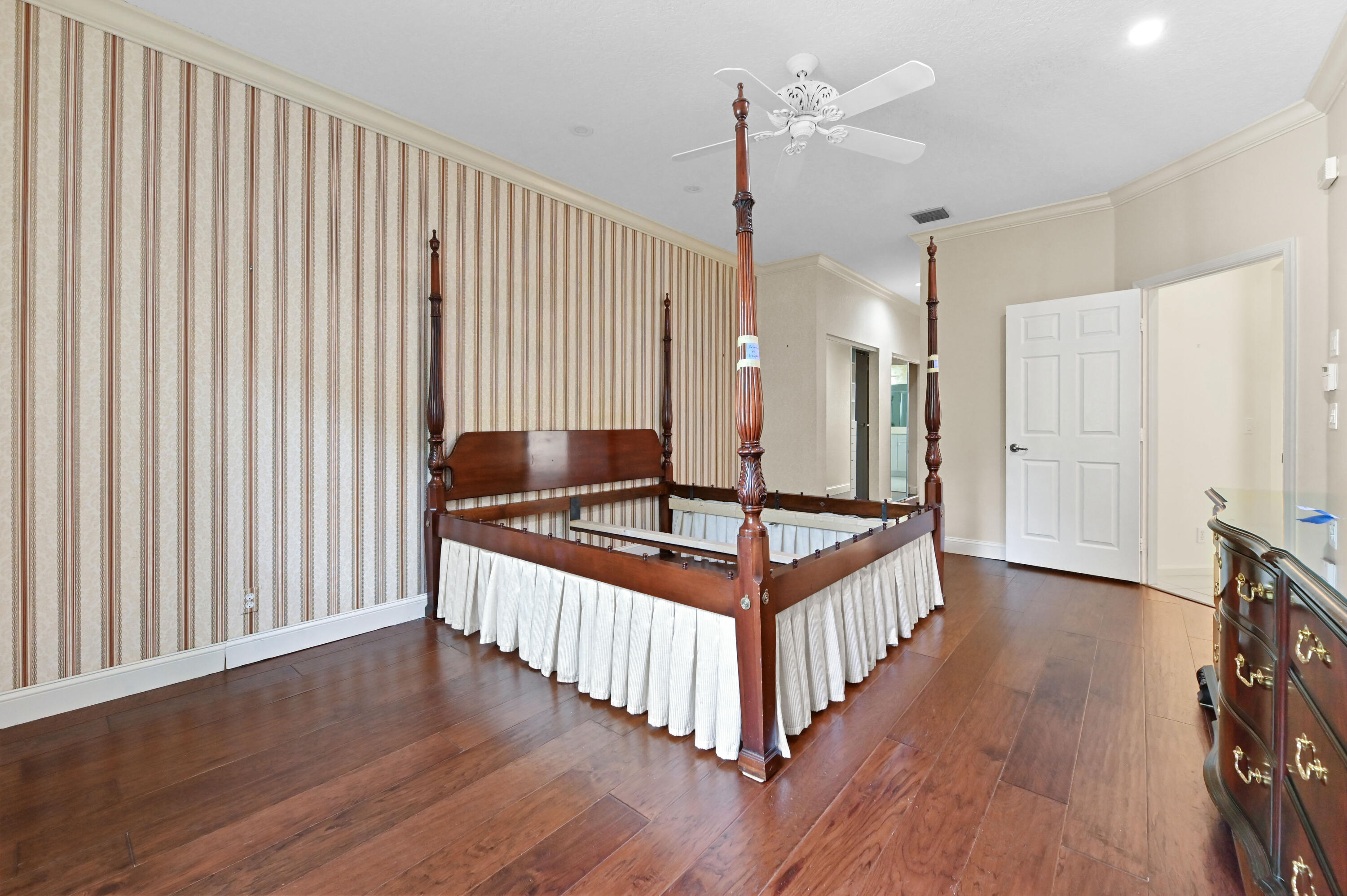 CORAL LAKES - Residential