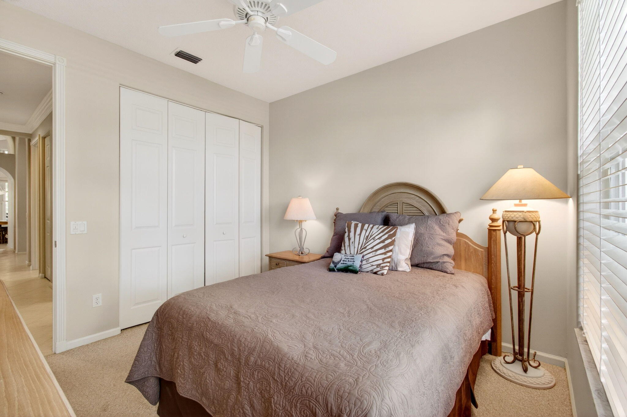 VALENCIA LAKES 1 - Residential