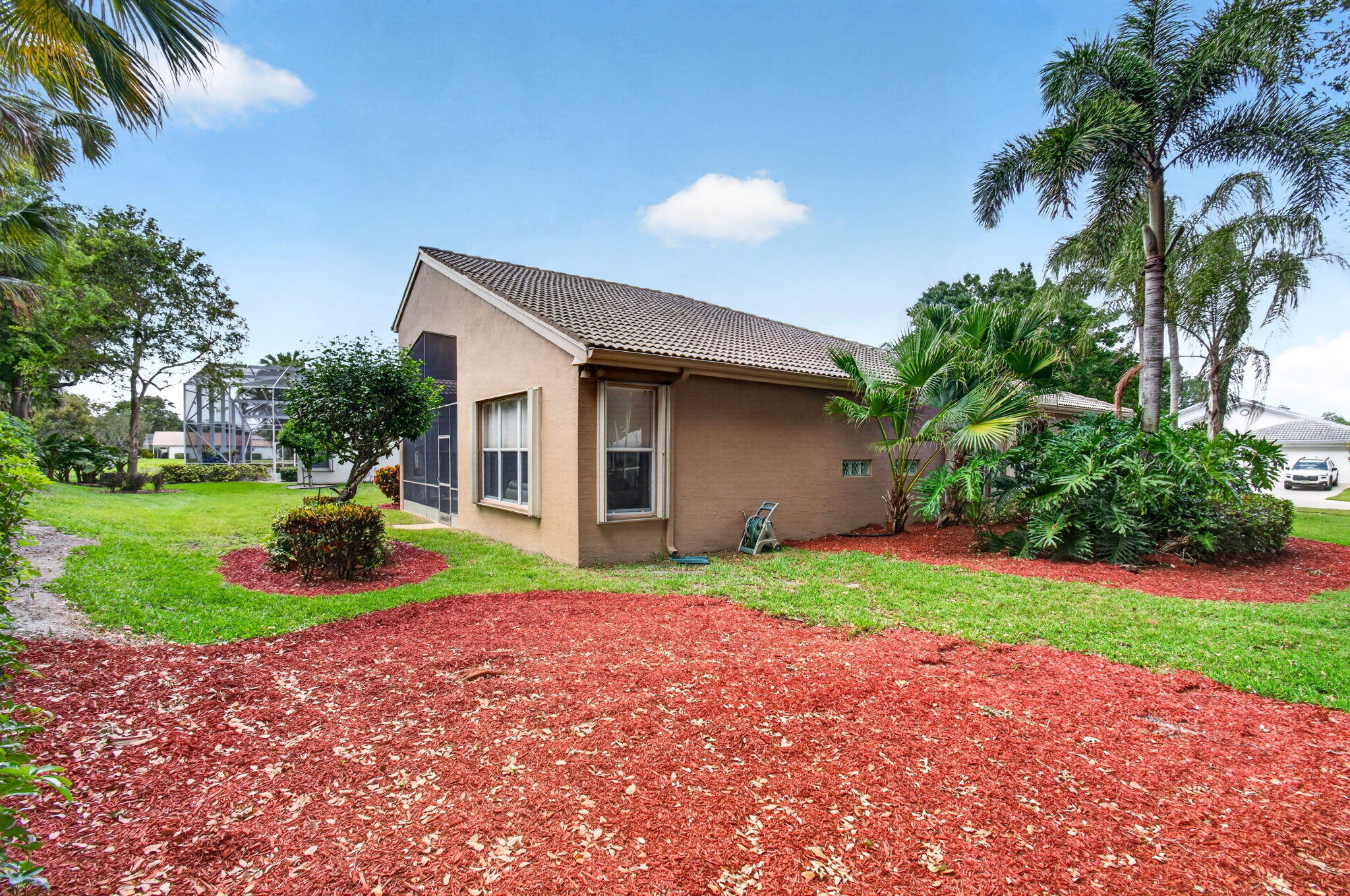 VALENCIA LAKES 1 - Residential