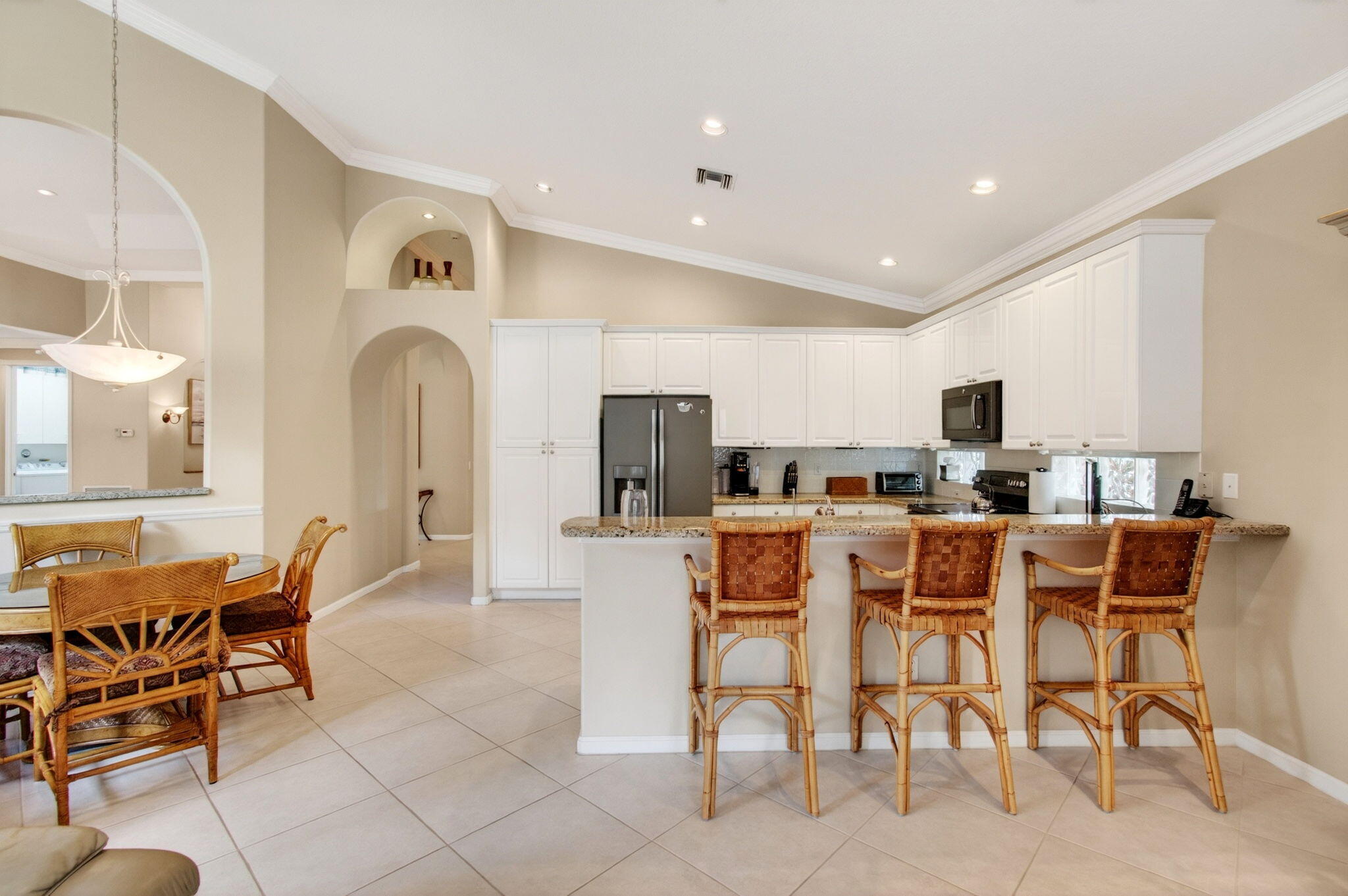 VALENCIA LAKES 1 - Residential