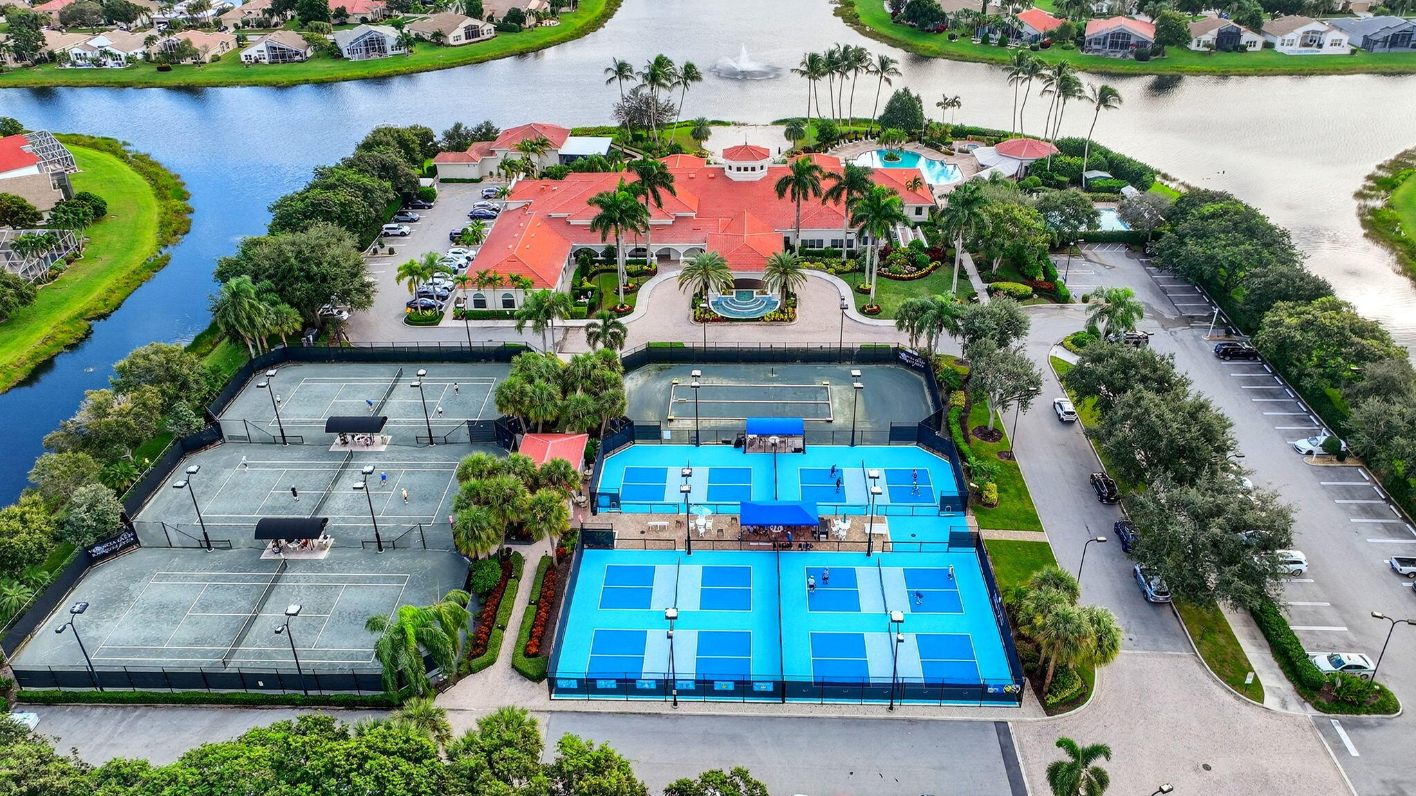 VALENCIA LAKES 1 - Residential